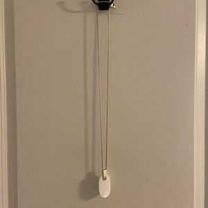 Kendra Scott necklace